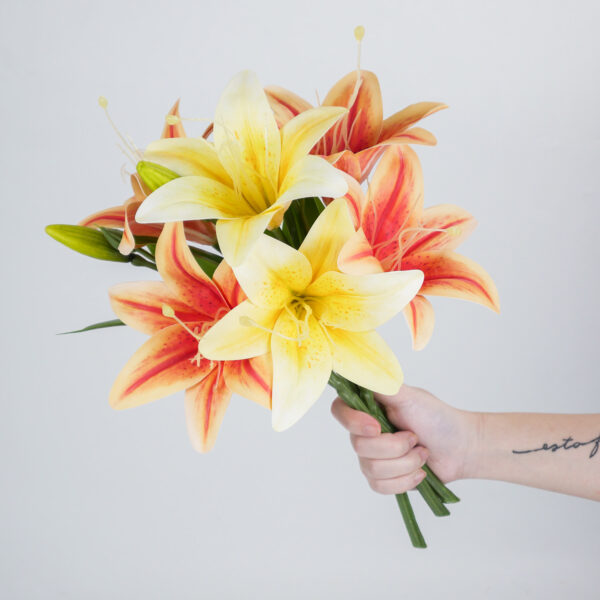Bunga Lily Latex Artificial Flower a