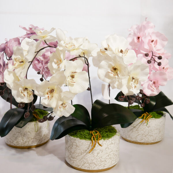 Rangkaian Bunga Anggrek Artificial Florist