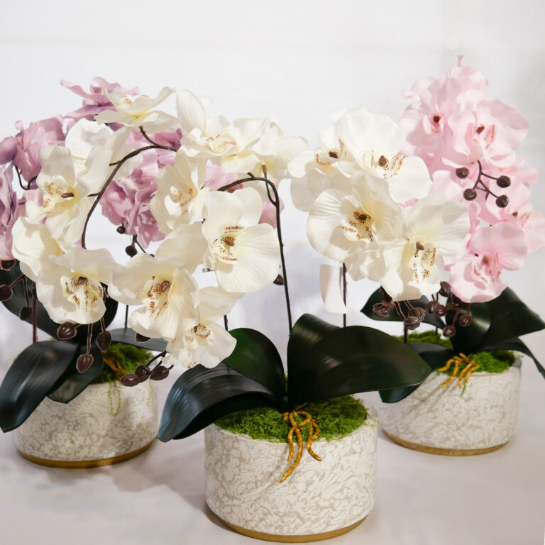 Rangkaian Bunga Anggrek Artificial Florist
