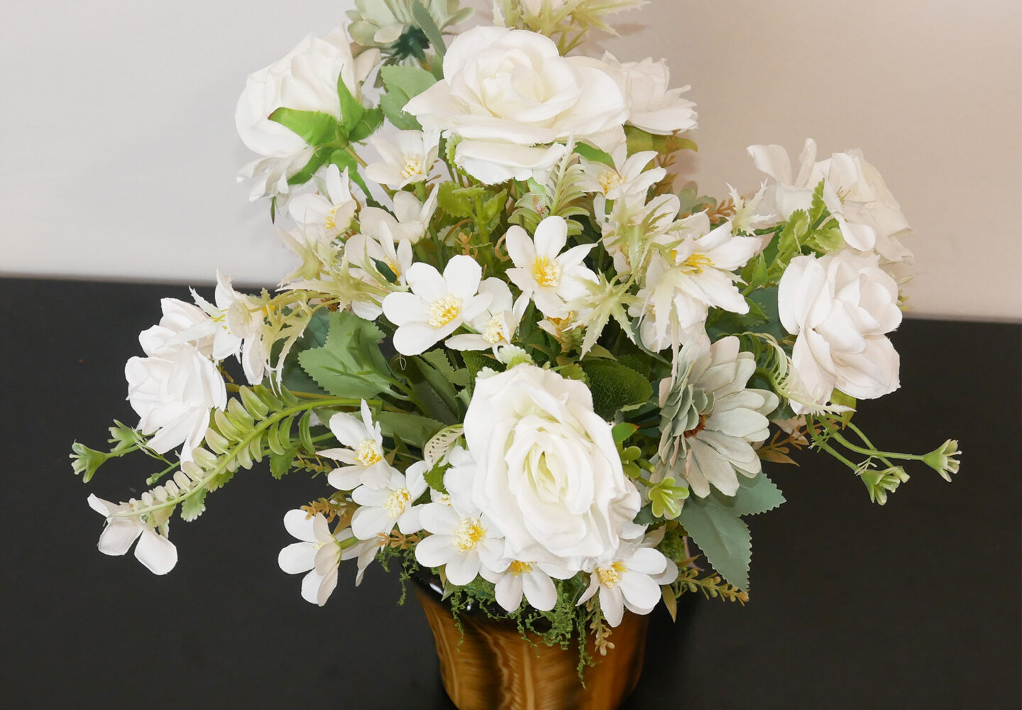 Rangkaian Bunga Meja Rose Artificial Florist